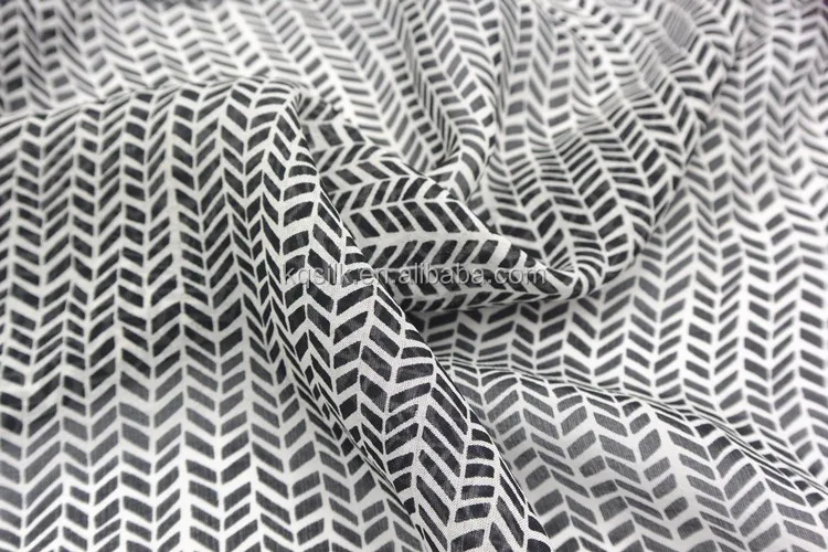 
Hotselling black&white classic prining nature pure silk chiffon 