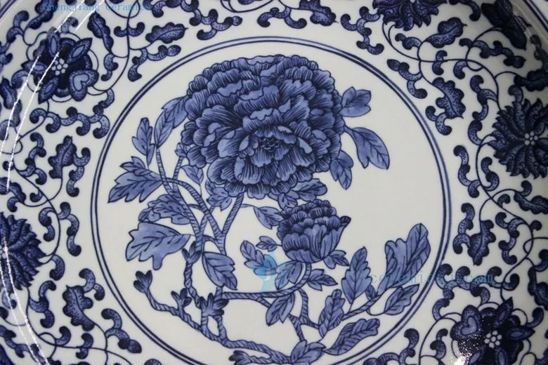 RZBD04 11.8 inch hand painted blue white chrysanthemum design porcelain plate