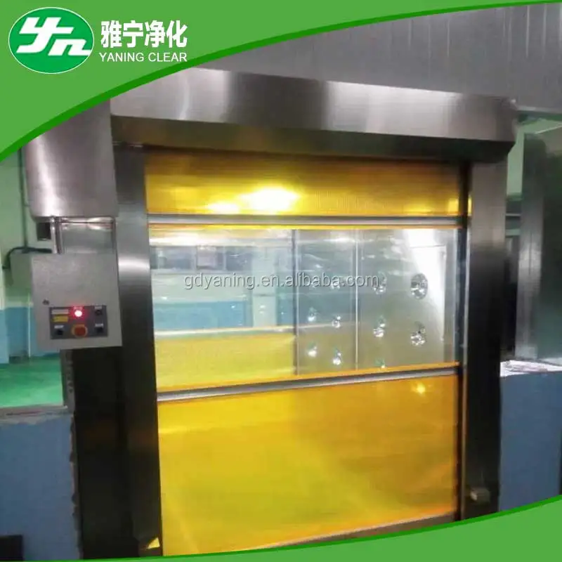 Cargo air shower with PVC fast shutter door