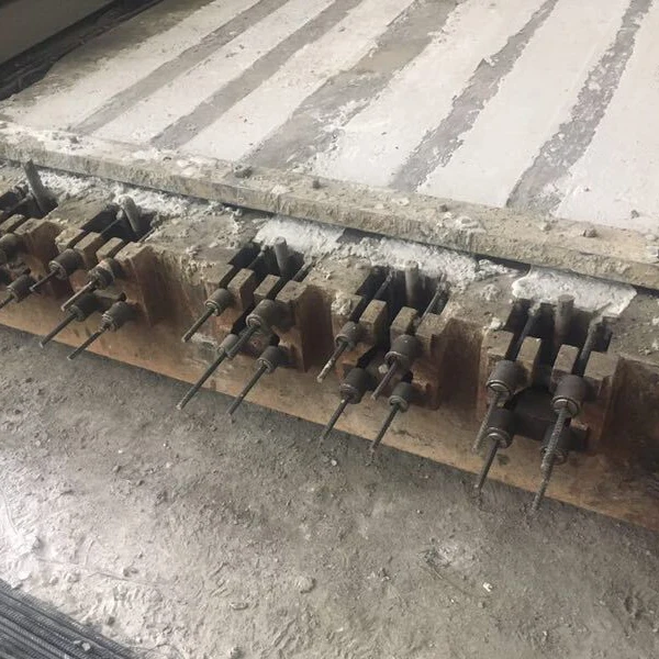 Ready to ship steel cable wedges grips for post tension prestressing anchor block plate 7mm 9.53mm 11.1mm china factory