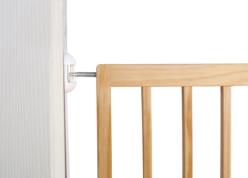 Simple design beech wooden safety fence