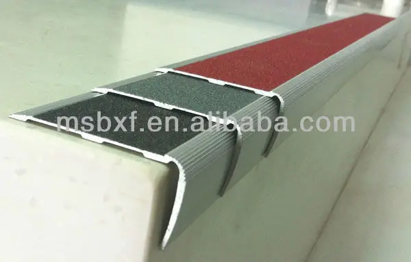 Outdoor/Indoor Raked Back Anti Slip Stair Nosing For Steps With No Floor Covering