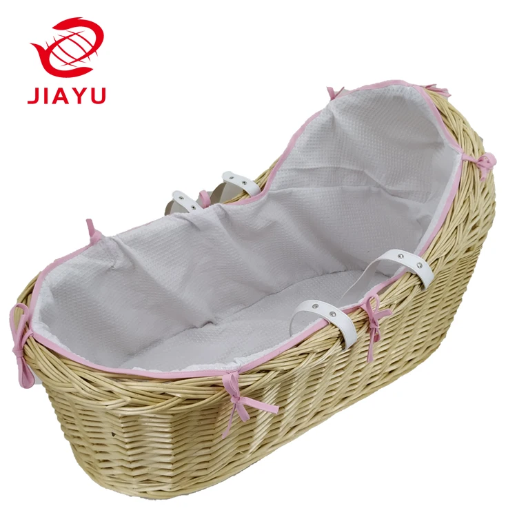 Natural firm wicker sleeping angel baby bassient with fabric