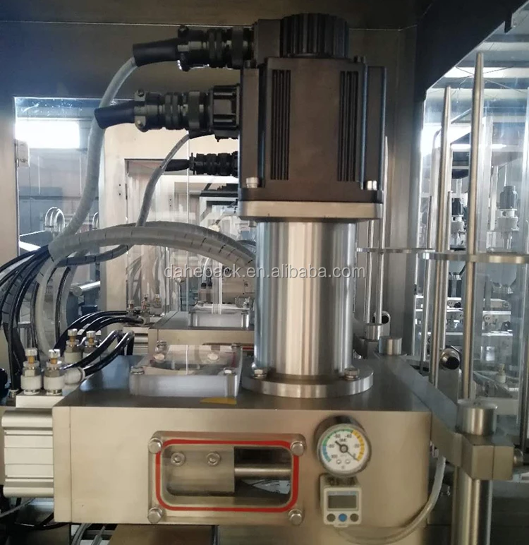 Automatic vacuum nitrogen seaming machine