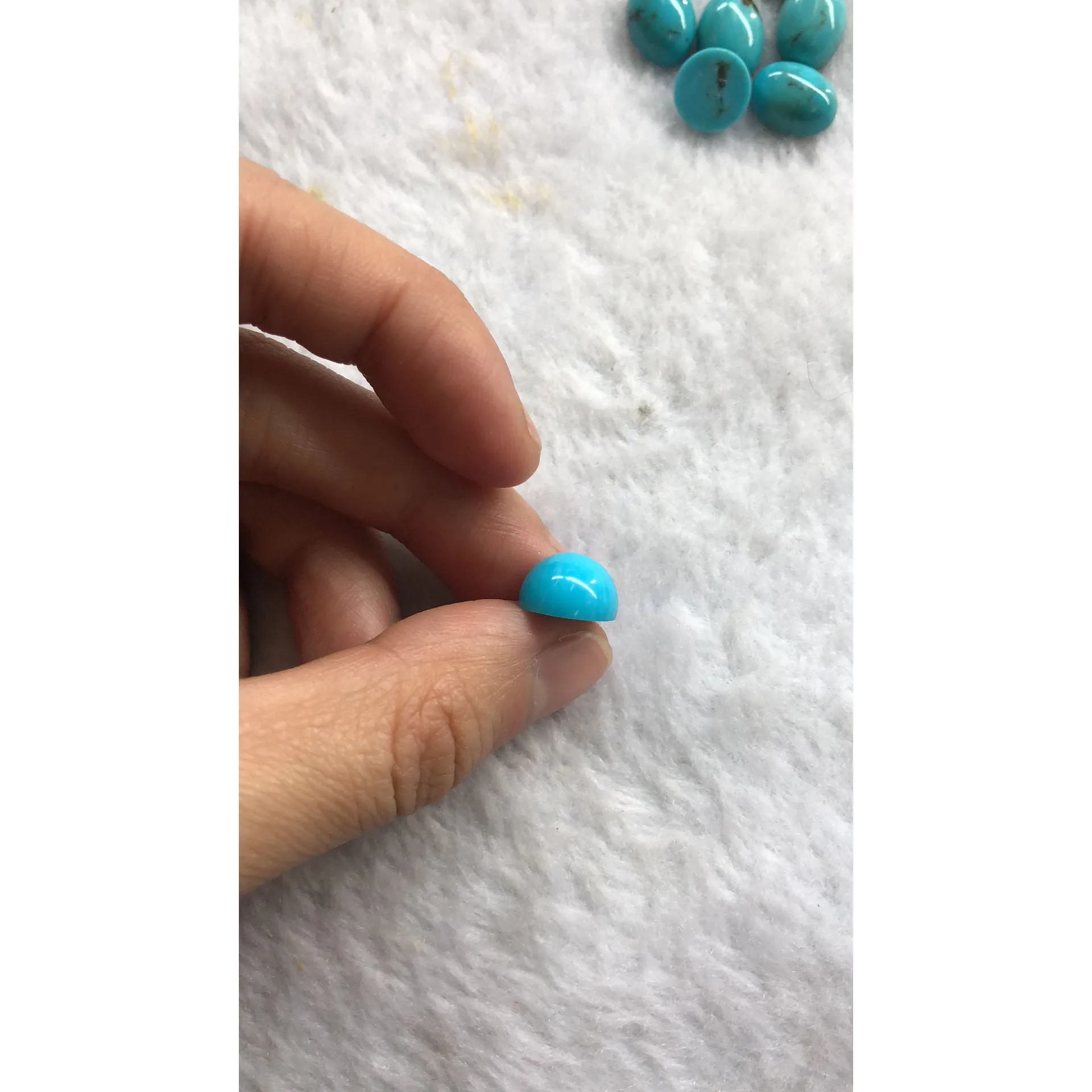 Натуральный зеленый бирюзовый круглый станок по низкой цене полированные бирюзовые