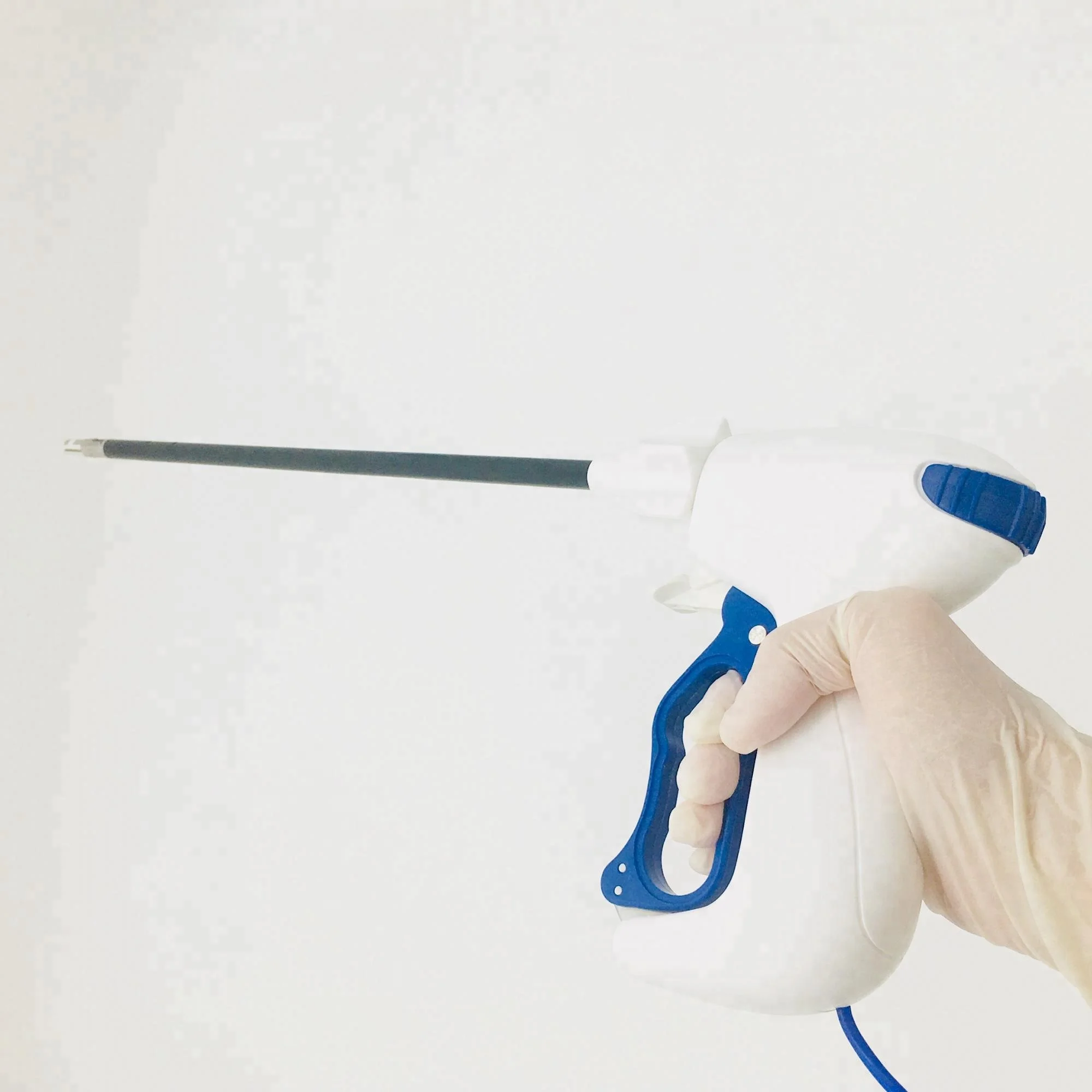 Vascular laparoscopic nondetachable instrument