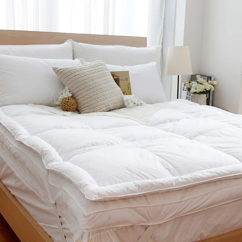 Double Layer Down Feather Bed Hotel Mattress Topper