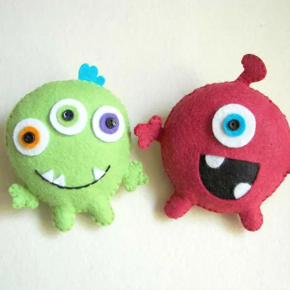 2019 hot sale  handmade felt toys  die cut felt toy  soft cute monster plush toy