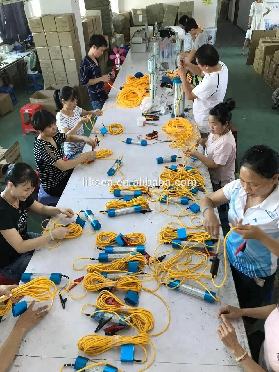 China Manufacture Best Price Underwater Led Fishing Bait Lamp 100W/500/600W/1000W/2000W