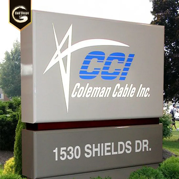 Monument pylon freestanding signage in street side decorate attractive directional and wayfining sign signage outdoor