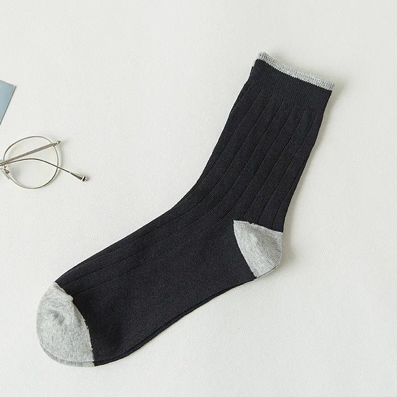 
Japanese Lattice & Vertical Stripes Harajuku Men Fashion Causal Sock 