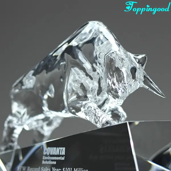 Cow Figurine Animal Crystal Trophy For Outstanding Work Award