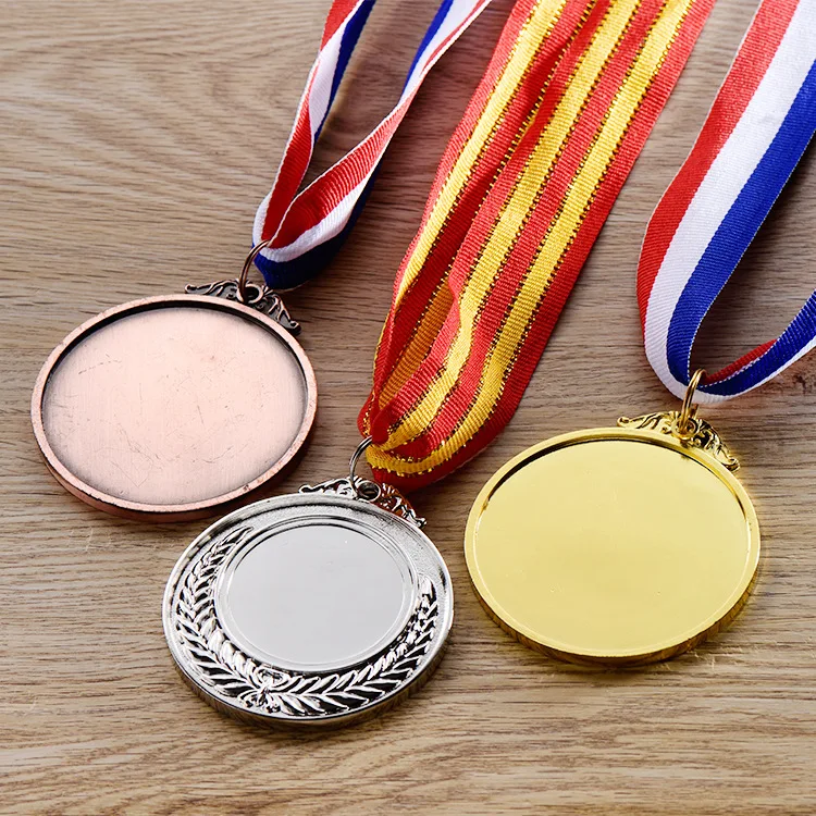 2017 fashion blank metal medal, factory wholesale 3D 5 cm diameter sports award medal