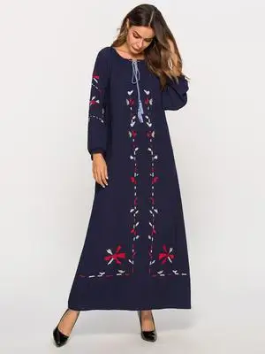 
Lady Loose O-Neck Embroidered Long sleeve Ethnic Muslim Dress 
