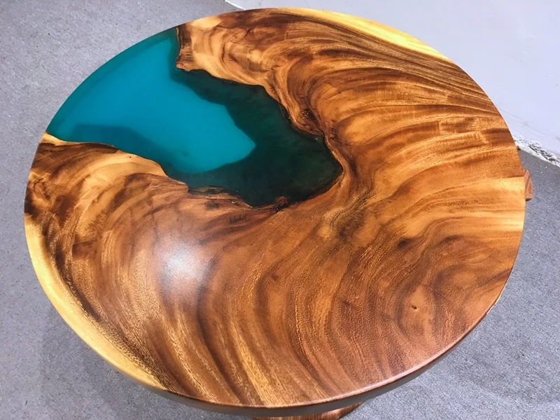 Beautiful Wood grain solid walnut wood with blue epoxy resin table top river round coffee table