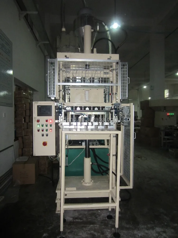 
machine making candle 