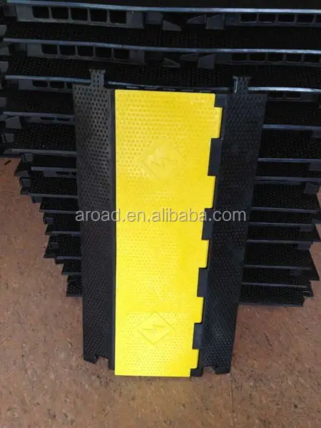 5 Channel Rubber Cable Protector Cable Speed Bump Hump with 5 Channels