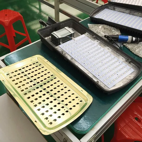 CE AC220V 150w led street light price led street light manufacturers with detail led street light