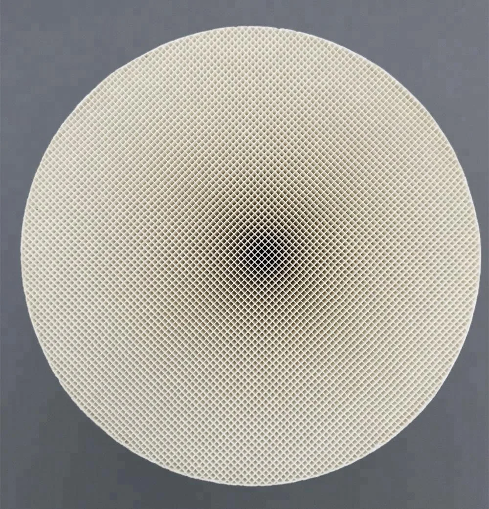 
Honeycomb Ceramic Catalytic Converter in Vehicles Exhaust system 