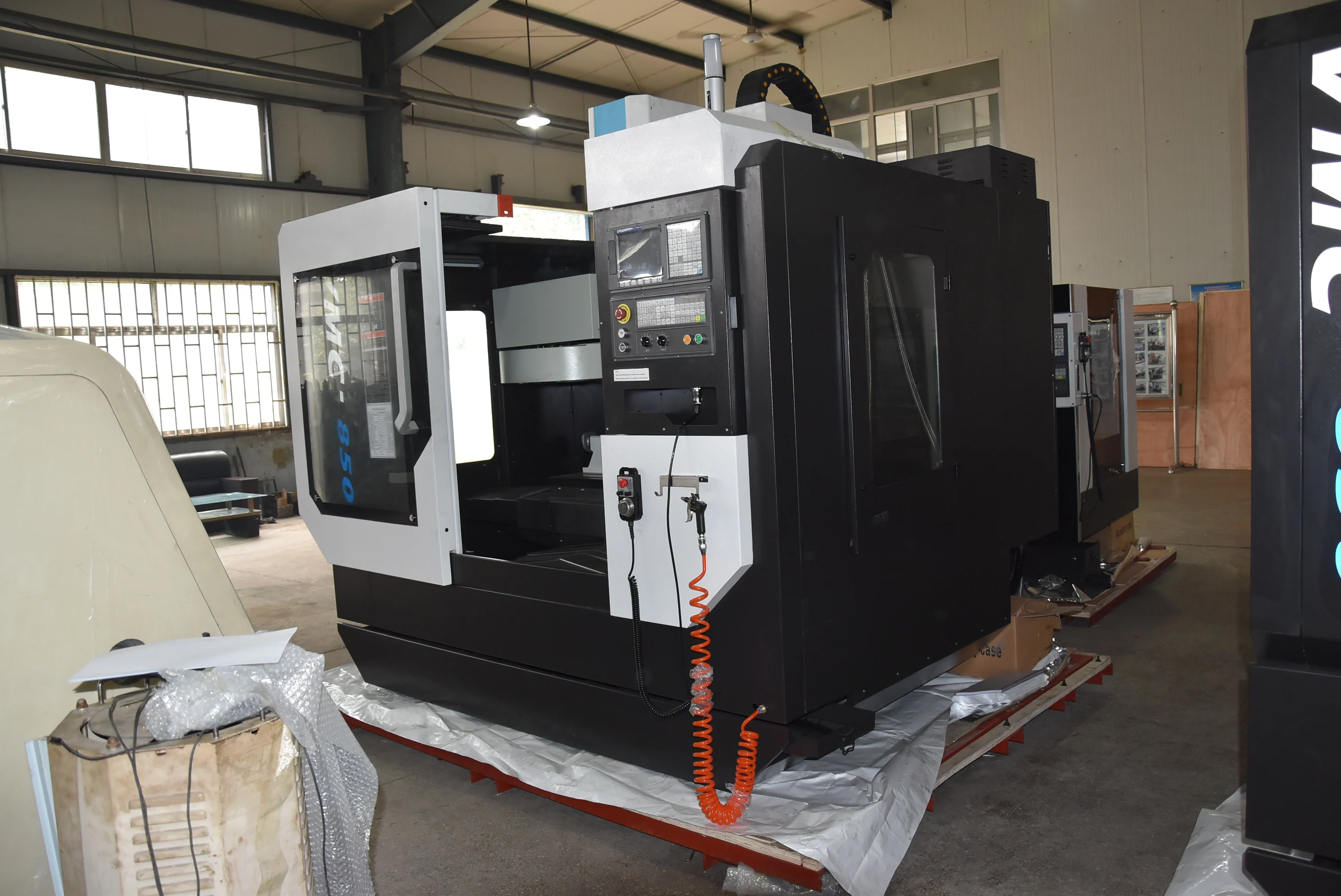  Вертикальный обрабатывающий центр с ЧПУ небольшой 5 axis CNC фрезерный станок