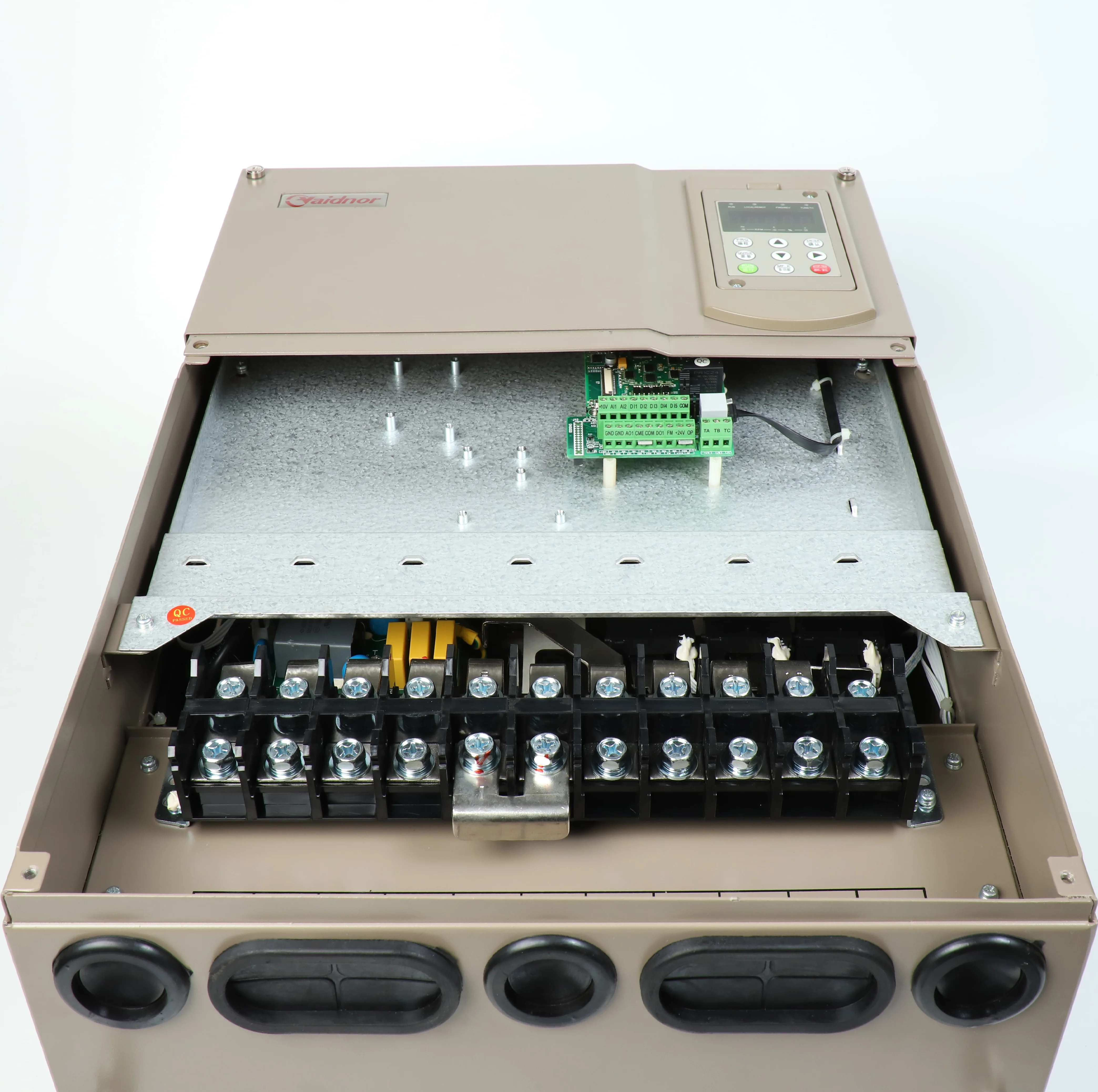 
powerful hi-performance frequency converter 380v 45KW 75kw moderate power quick after-sales service high frequency inverter 