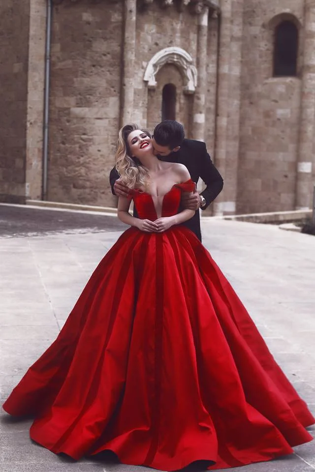 Ukraine Sexy Custom Red Satin Bridal Ball Gown Wedding Dress