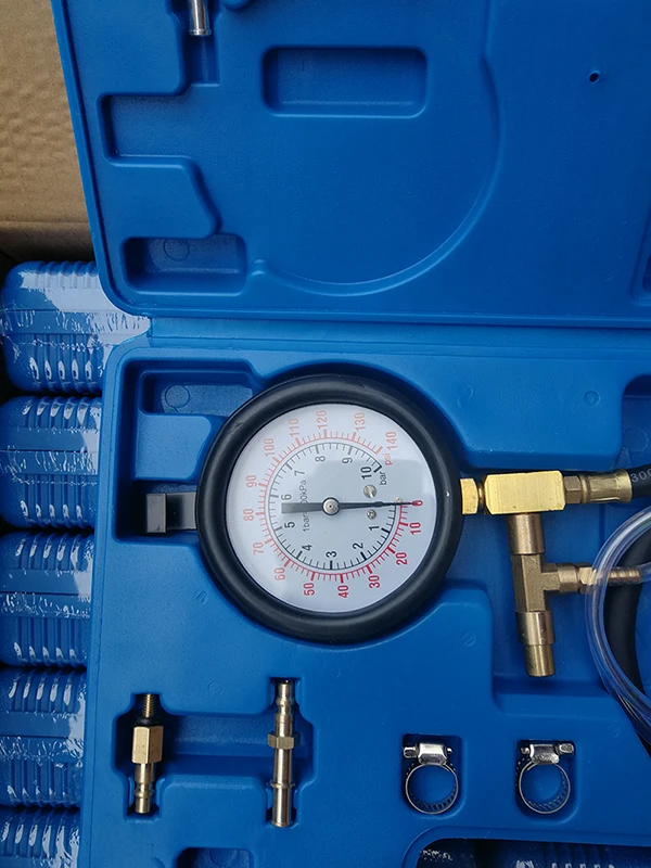 TU-112 Fuel Injection Pump Pressure Tester Tool Kit for FORD GM Schrader Valve