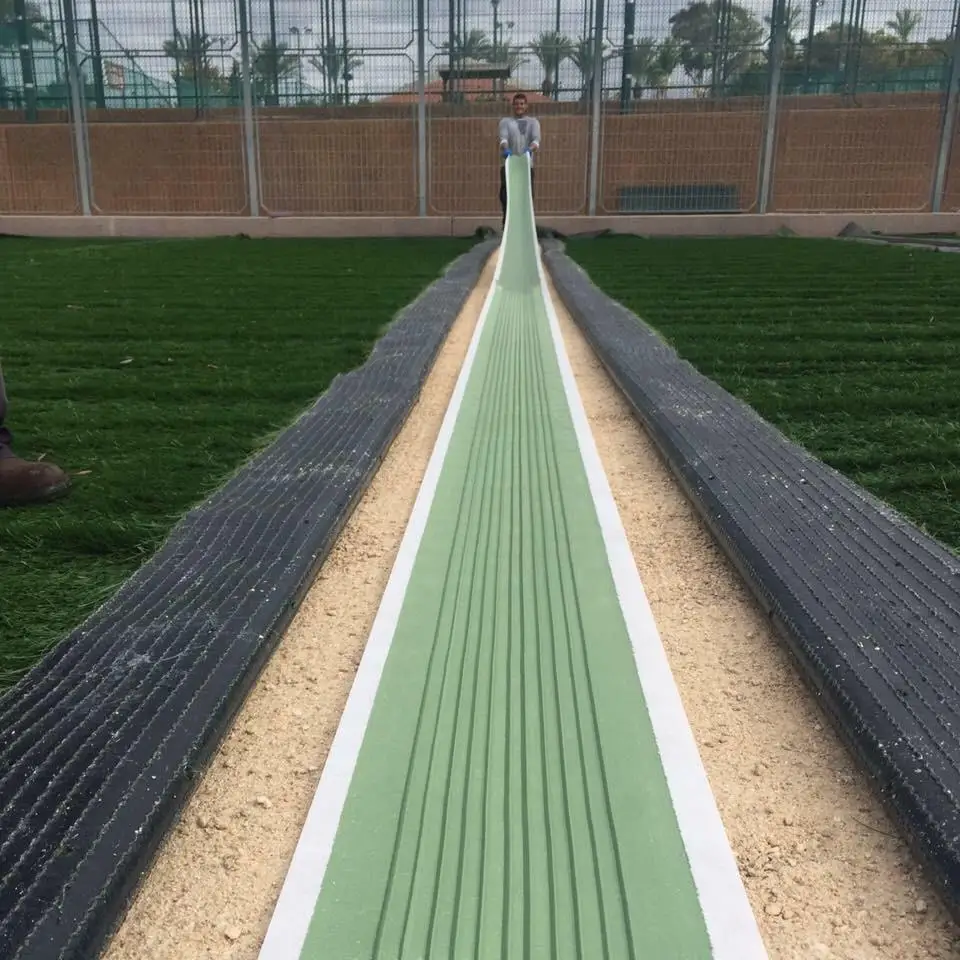 Professional manufacturer Football Artificial grass installation
