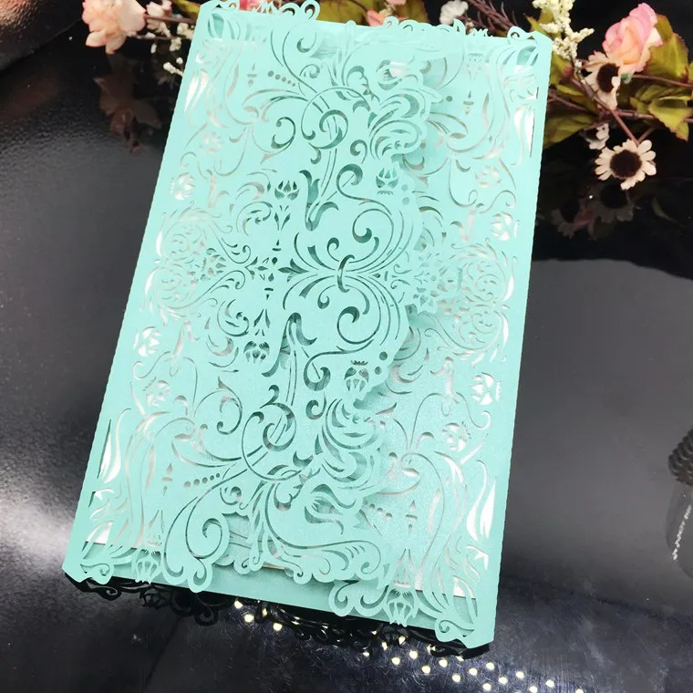 Luxury European Style Multi-colors Foldgate Wedding Invitations Paper Wedding Card Love Europe Laser Cut Artificial Engraving