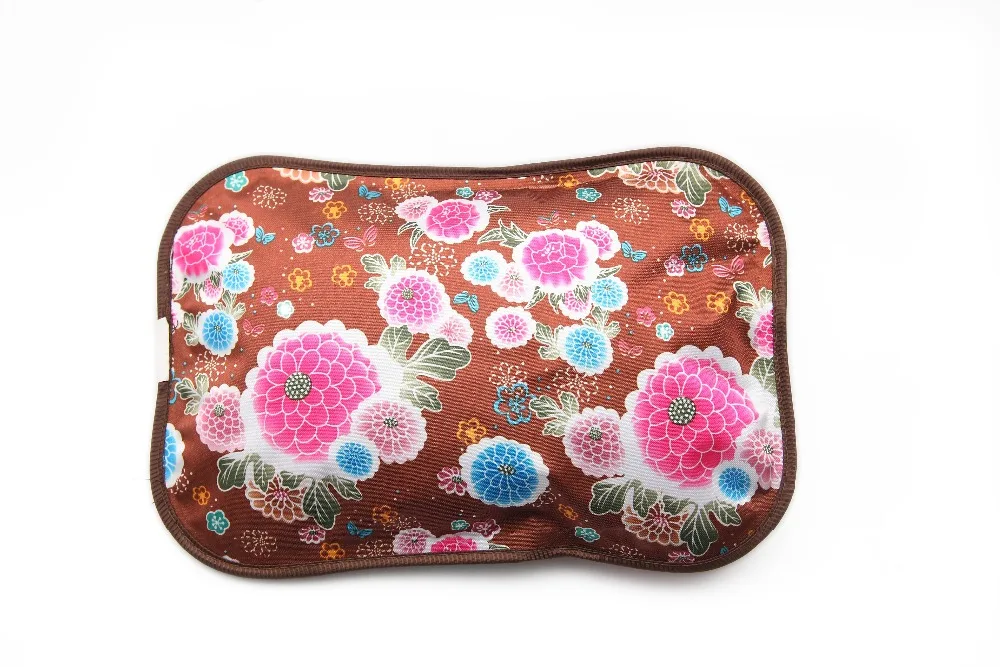 Перезаряжаемый электрический пакет для горячей воды