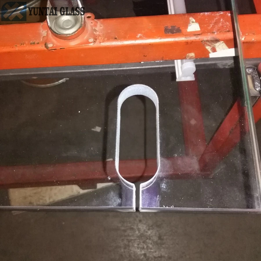 3mm 4mm 6mm 8mm 10mm 12mm 15mm 19mm clear solar panel ultra-white low iron tempered glass from China glass factory