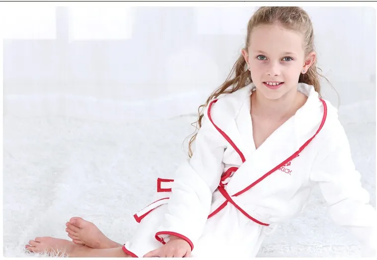 
Fashion Cotton White Children Bath Robe Good Quality Embroidered Girls Robe Latest Designs Sleepwear Hoodie Robe 