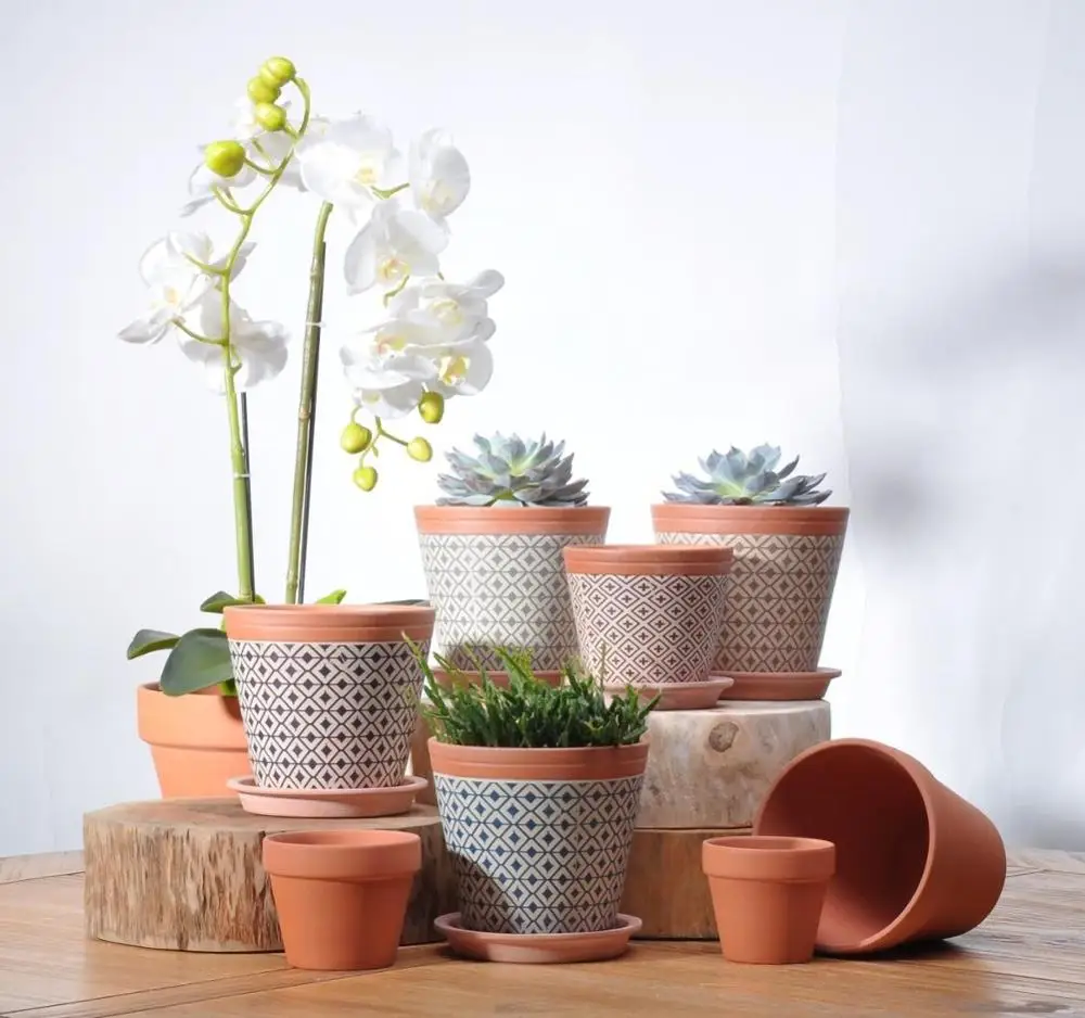 Custom style indoor cheap gridding succulent plant flower pot in terracotta with saucer