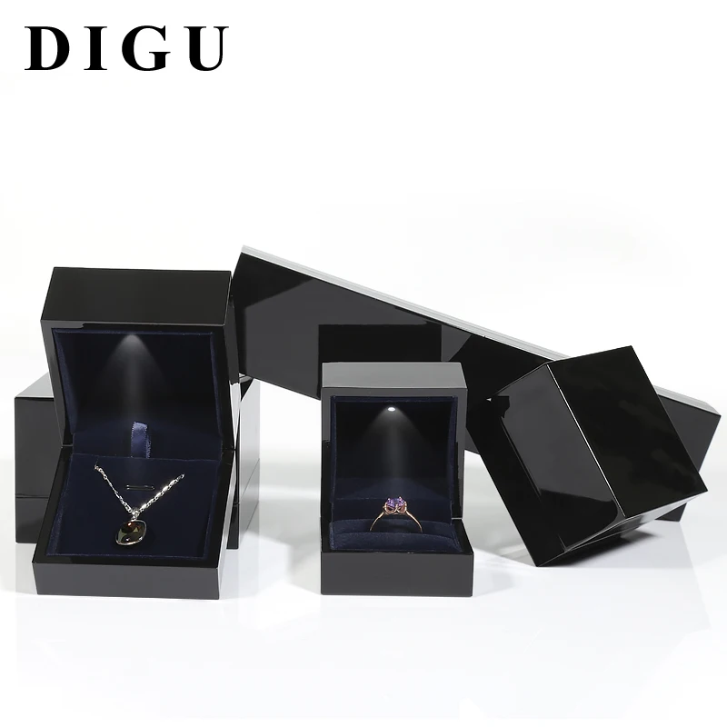 Digu  black lacquer logo silk screen luxury led jewellery package custom ring boxes jewelry box with lights