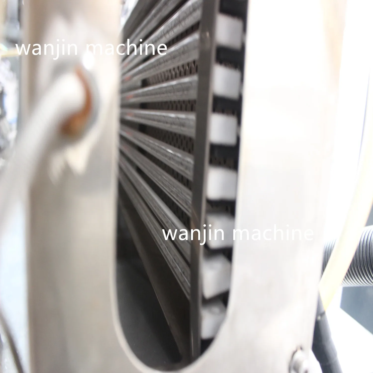 
PET Mould Blower/PET Bottle Blowing Machine/Mineral Water Bottle Making Machine 