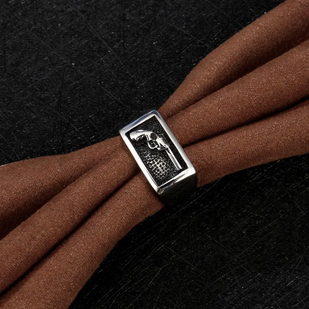 
Best Selling Stainless Steel Engraved Black Plated Ring Casting Jewelry for Man 