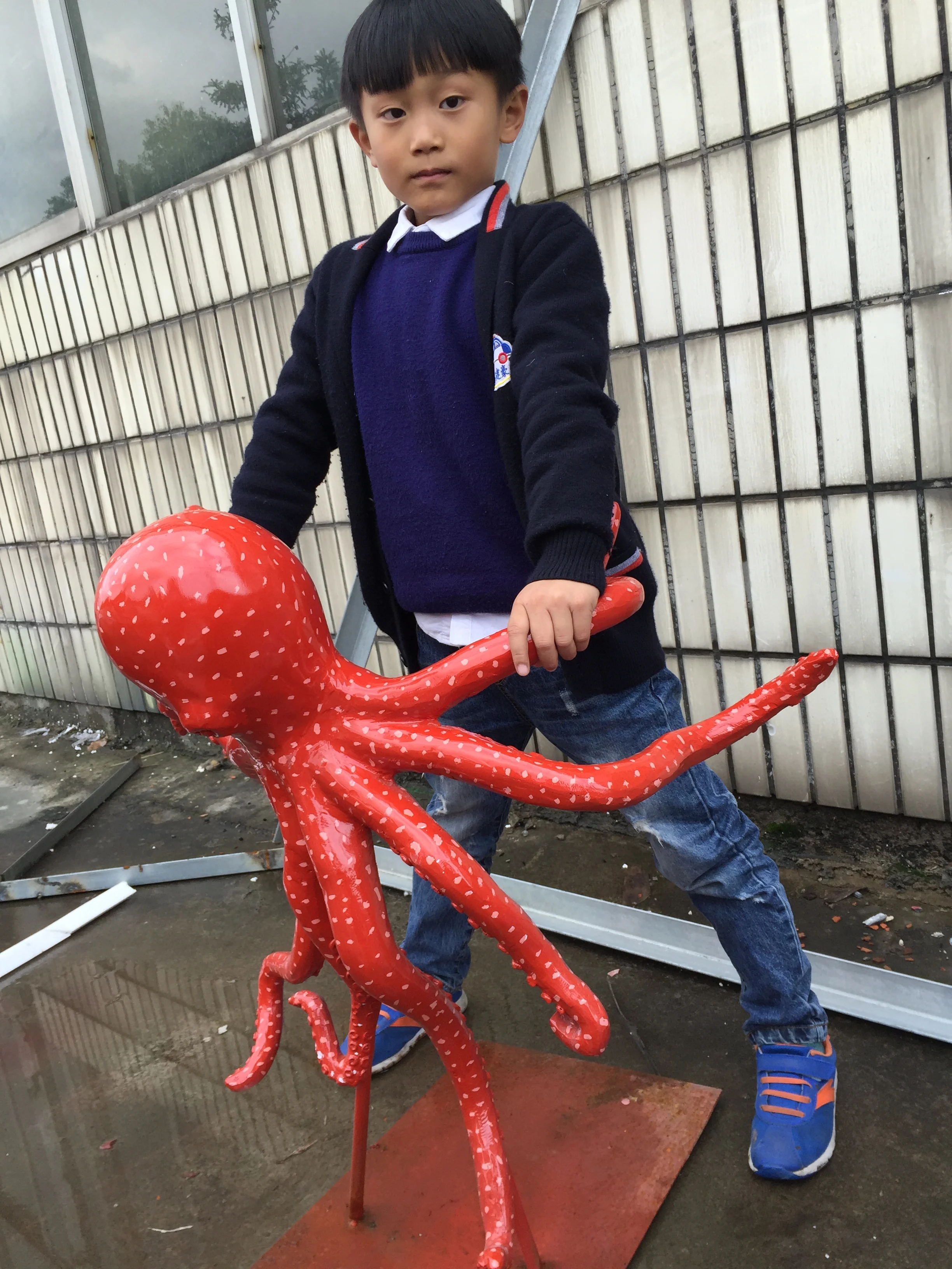 Factory supply pop art crafts shopping mall winndow display anime cartoon character prop resin fiberglass sea animal sculpture