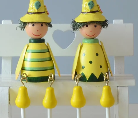 Sunflower a family of four Creative Home Furnishing ornaments wooden doll