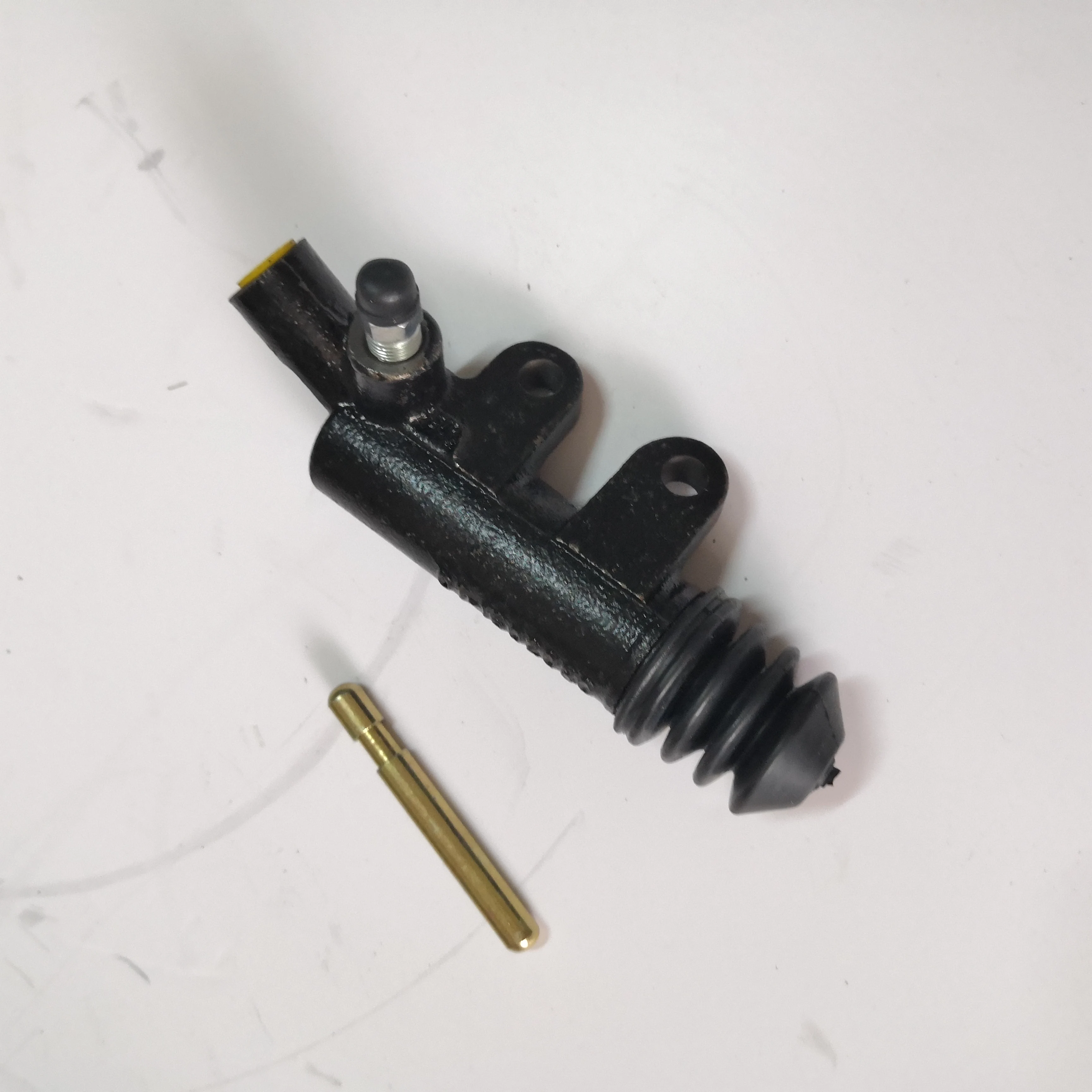 Clutch Slave Cylinder For Zna Rich P11 Pick Up