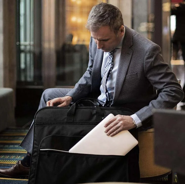 
Multiple Pockets Mens Suit Cover Garment Travel Suit Bag 