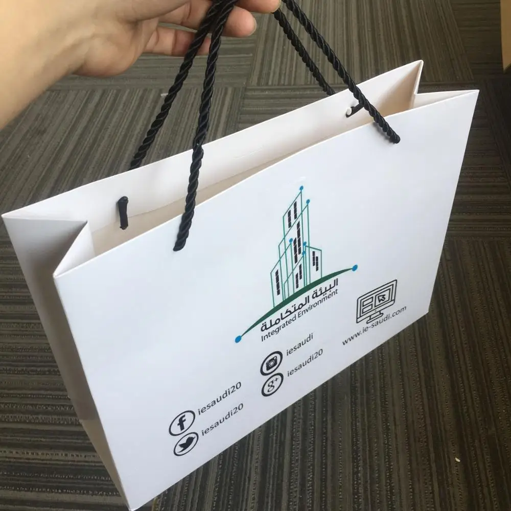 Custom Packaging Bag Wholesale Luxury Cheap Price Luxury Famous Brand Gift Custom Printed Shopping Paper Bag With Your Own Logo