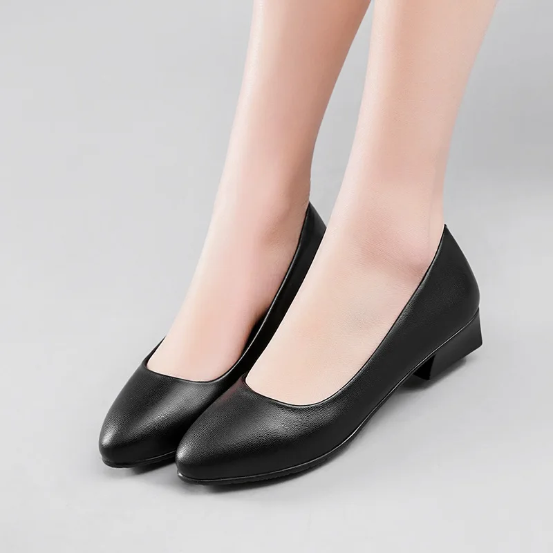 Factory custom Lady leather shoes best quality High heels for women in the workplace large size stewardess shoes