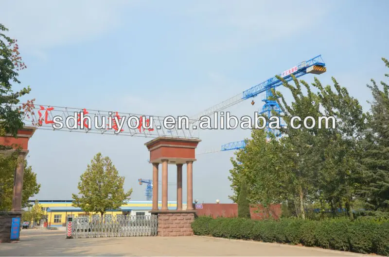
small qtz40 manual construction telescopic tower crane 