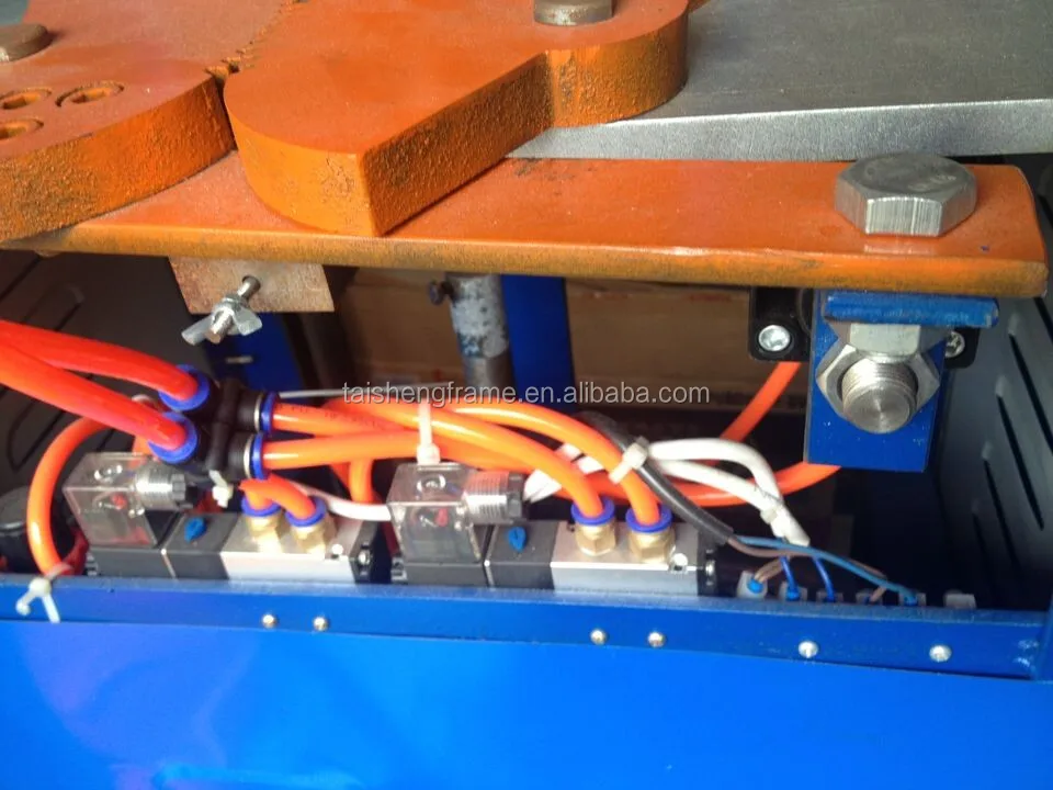  Высококачественная конкурентоспособная основа/экономичная прочная машина для соединения рамок/костюм небольшого заводского использования/V-гвоздезабивной станок