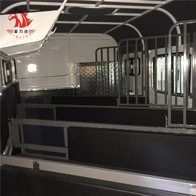 4 horse float deluxe with kitchen