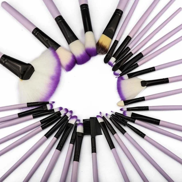 Synthetic Hair Wood Face Makeup Brush Set 32 Pcs With Bag