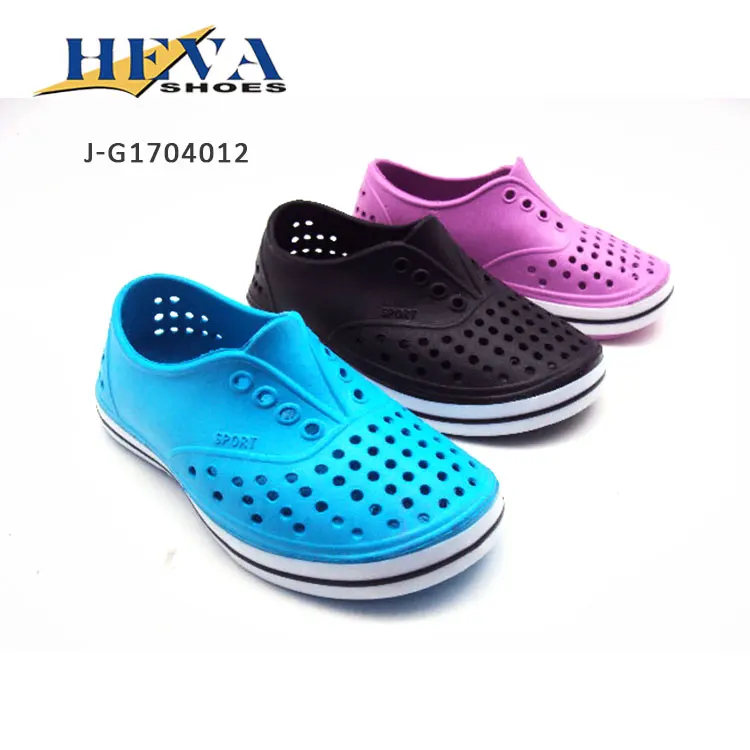 Slip Resistant Boys Girls Slip-On Clogs EVA Waterproof Sneakers Lightweight Summer Waterparks Poolside And Beach Shoes