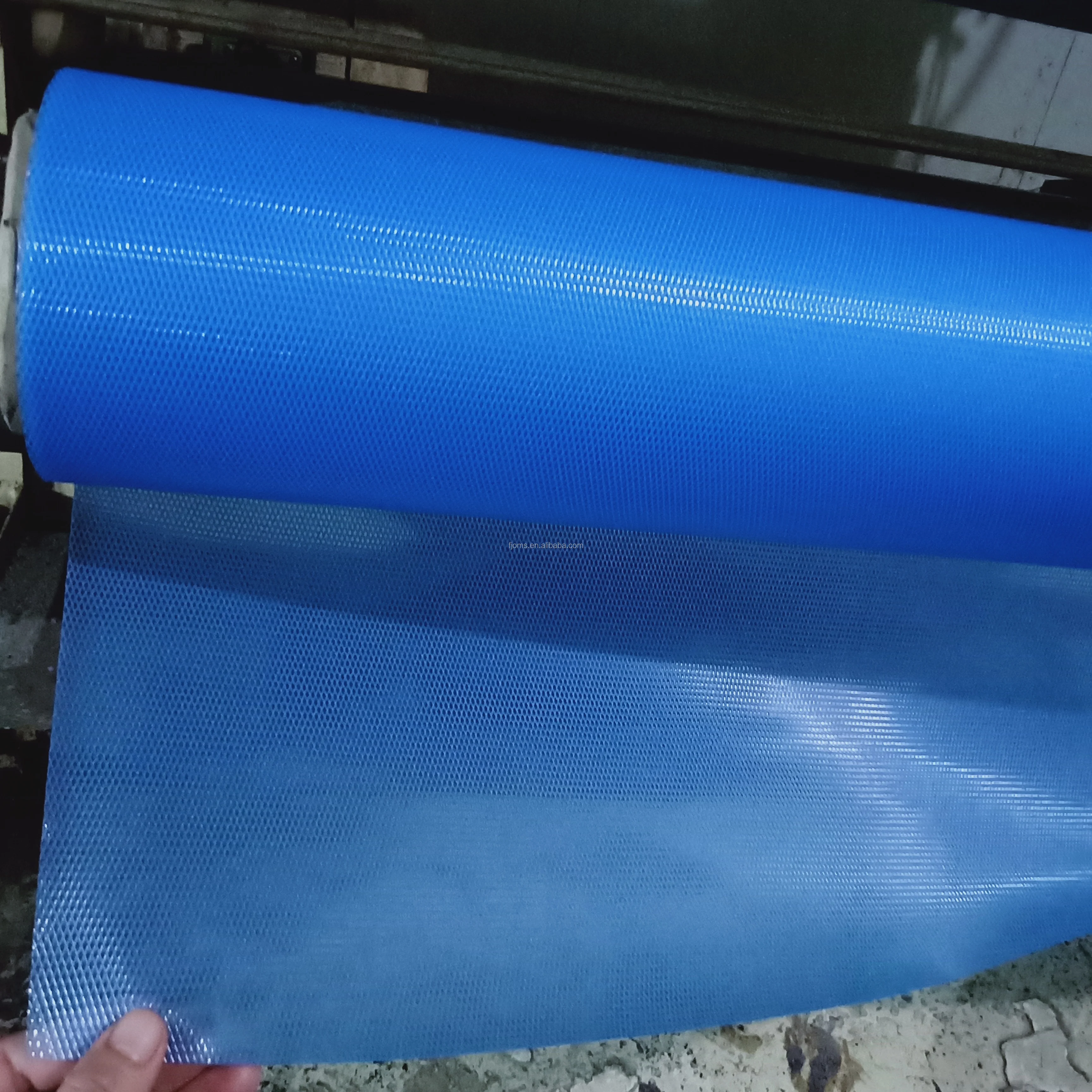 Plastic embossed polyethylene film for rubber release film in tire industry