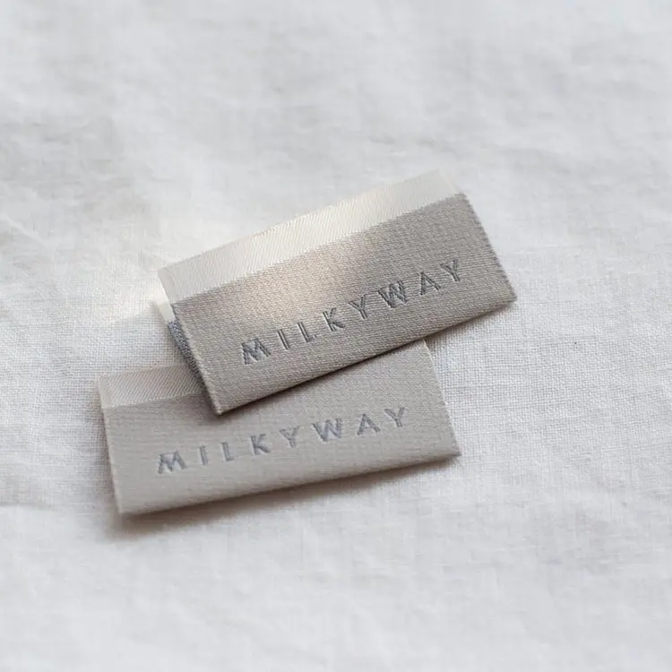 Custom Embroidered Woven Folded Garments T Shirt Cotton Etikett High Density Clothes Labels