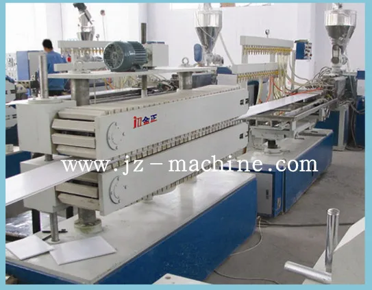 Двухшнековая экструзионная производственная линия для ПВХ стеновых панелей в Китае